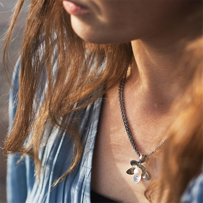 Collana Fiore del Vento