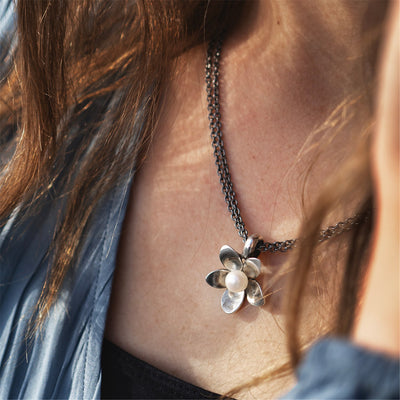 Collana Fiore del Vento